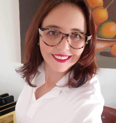 María Elvira Andrade, clienta de Natalia Devia, economista