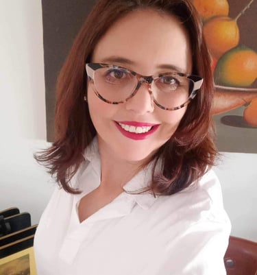 María Elvira Andrade, clienta de Natalia Devia, economista